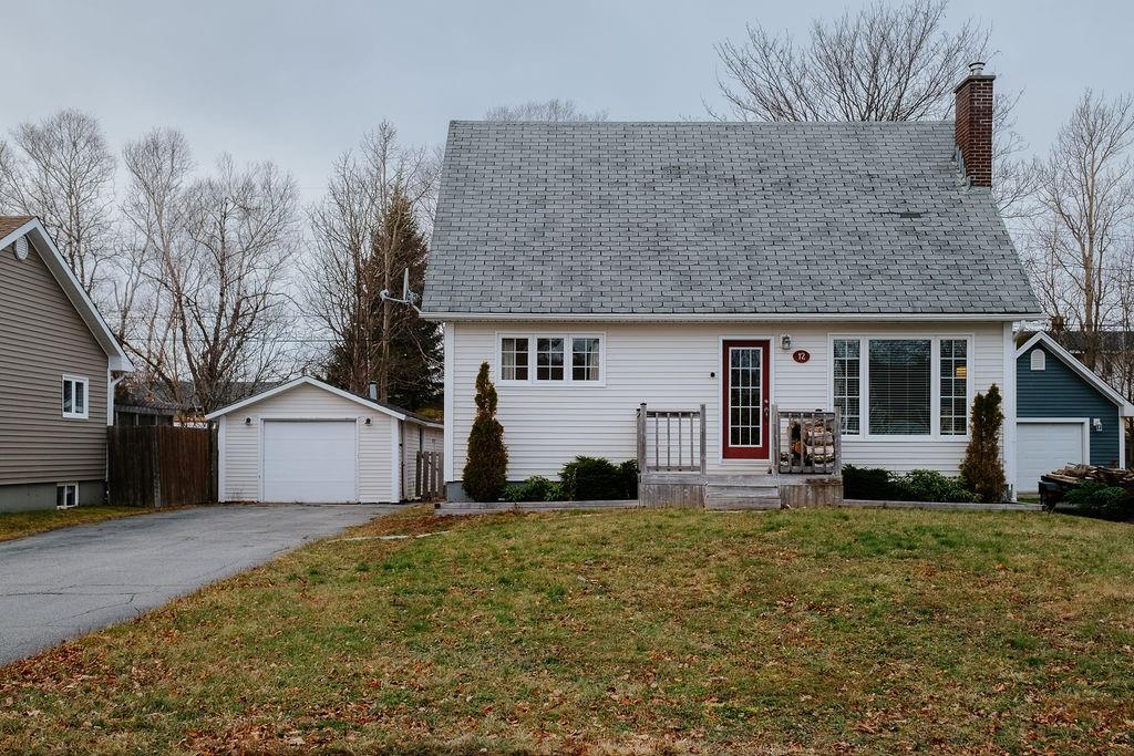 12 Hawker Crescent, Gander, NL — photo 1