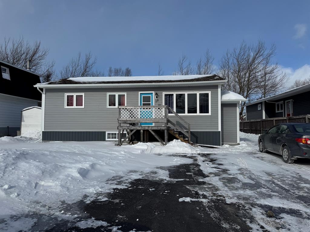 19 Gordon Street, Gander, NL — photo 1