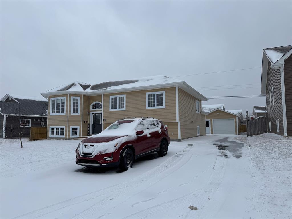 111 Rowsell Boulevard, Gander, NL — photo 1