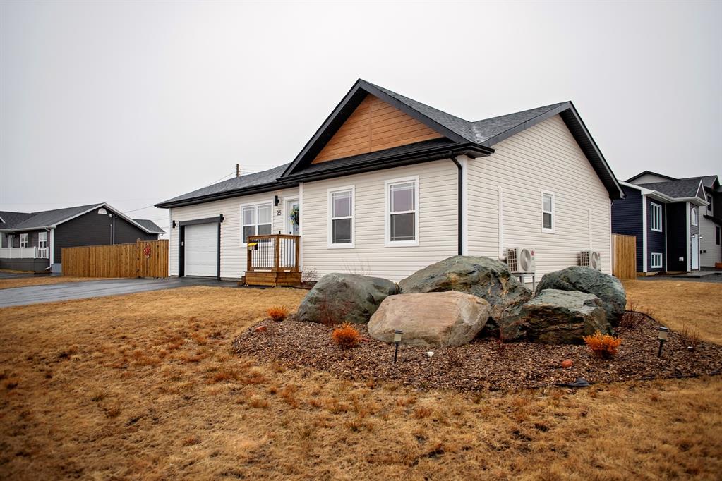 25 Rutan Street, Gander, NL — photo 1