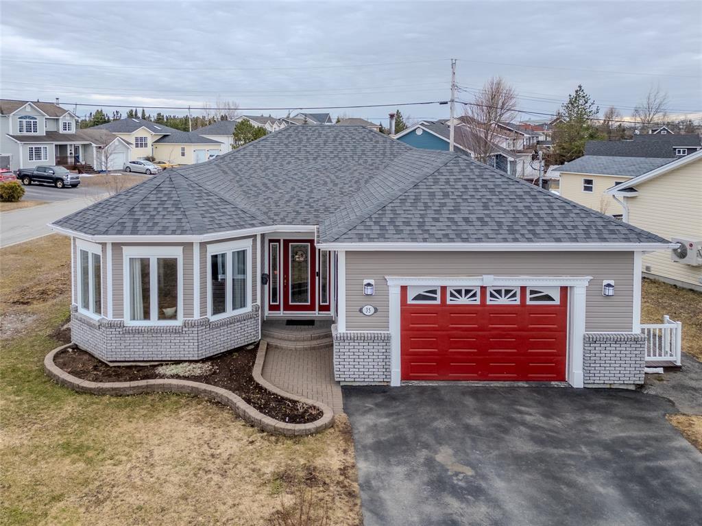 35 Rowsell Boulevard, Gander, NL — photo 1