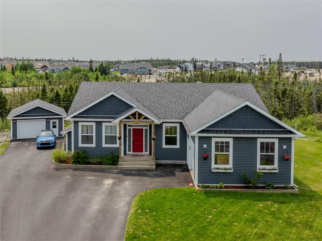 15 Maclean Place, Gander, NL — photo 1