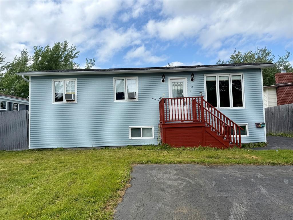 15 Gordon Street, Gander, NL — photo 1