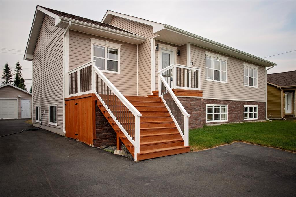 18 Rutan Street, Gander, NL — photo 1