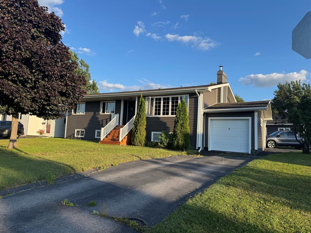 82 Rickenbacker Road, Gander, NL — photo 1