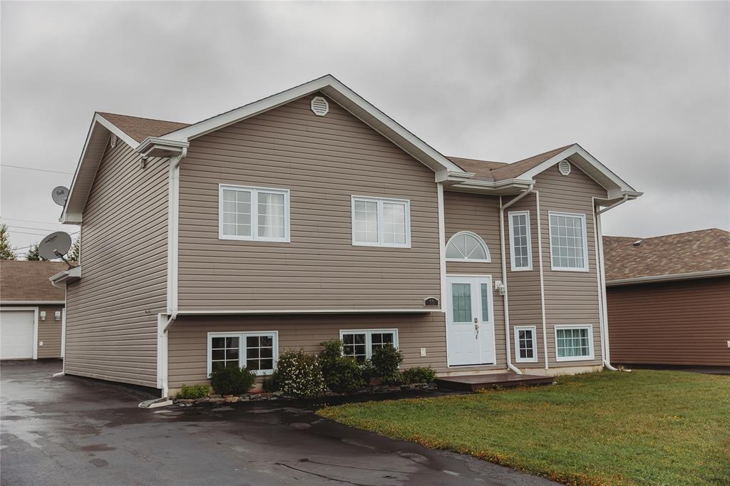 90 Penwell Avenue, Gander, NL — photo 1