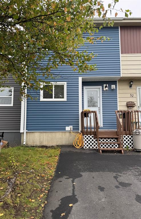 30 Wood Crescent, Gander, NL — photo 1
