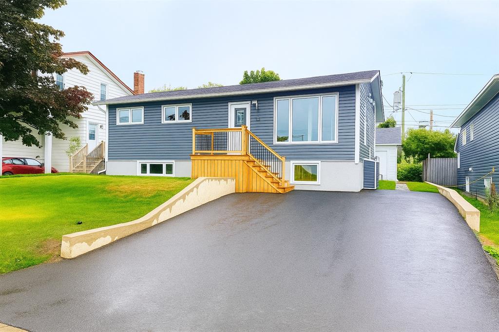 13 Corrigan Street, Gander, NL — photo 1