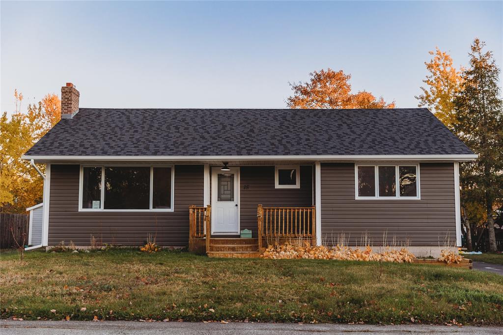 15 Brochen Street, Gander, NL — photo 1