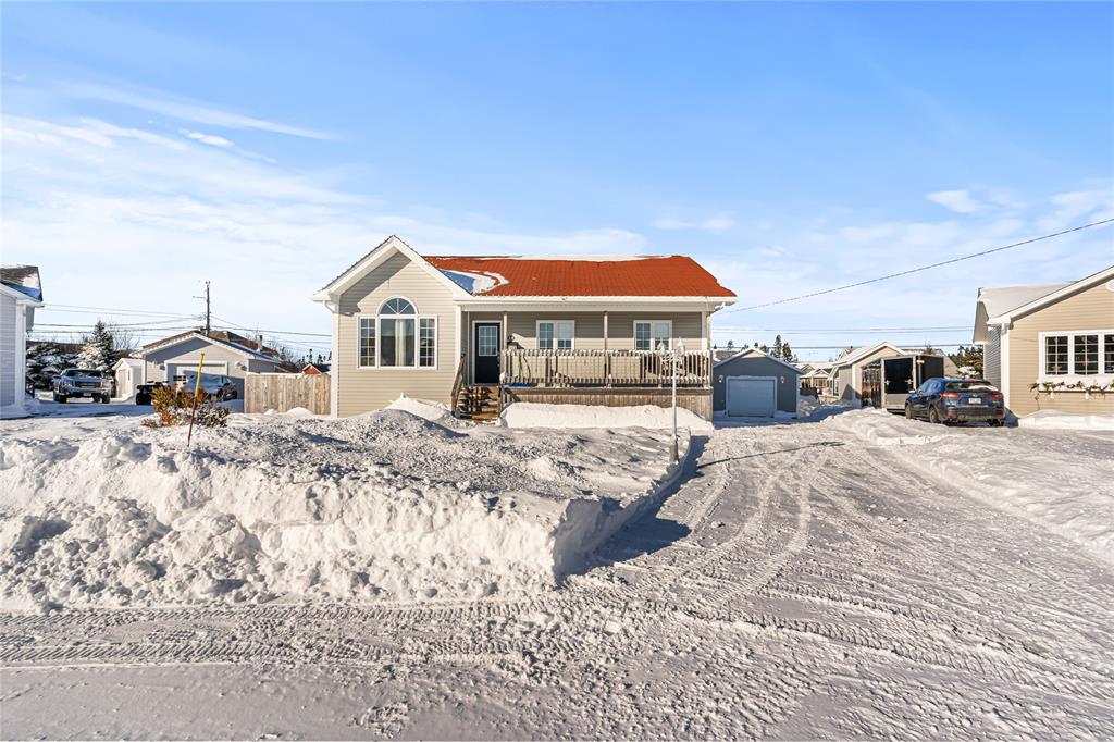 15 Cayley Place, Gander, NL — photo 1