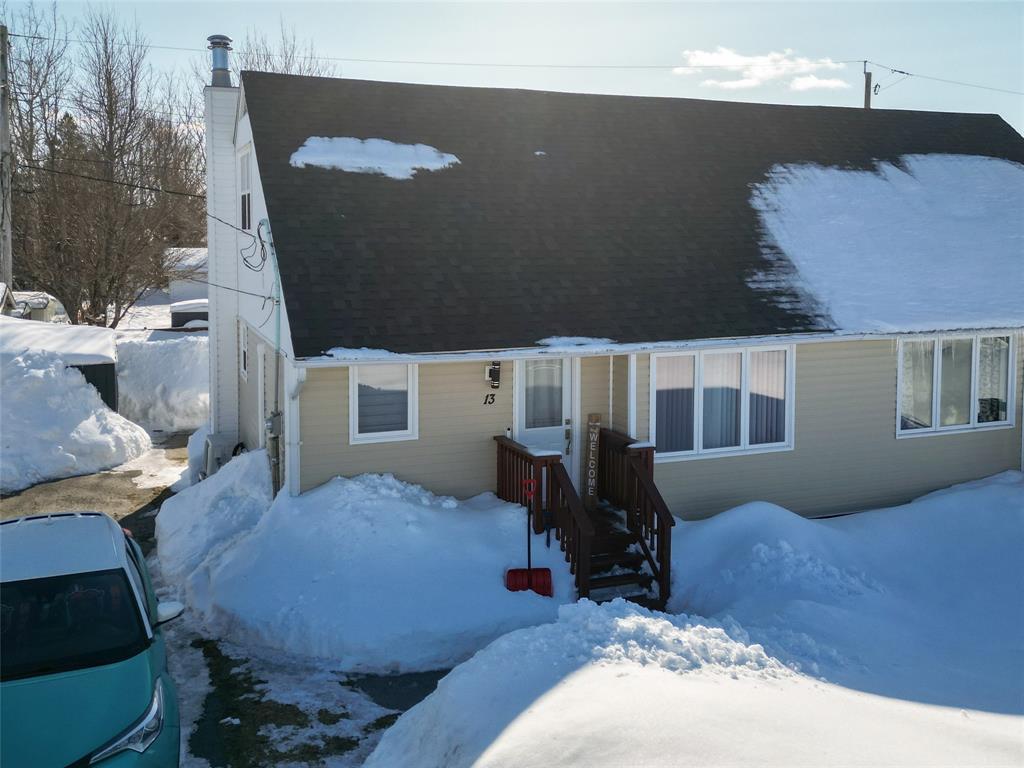 13 Nungesser Street, Gander, NL — photo 1