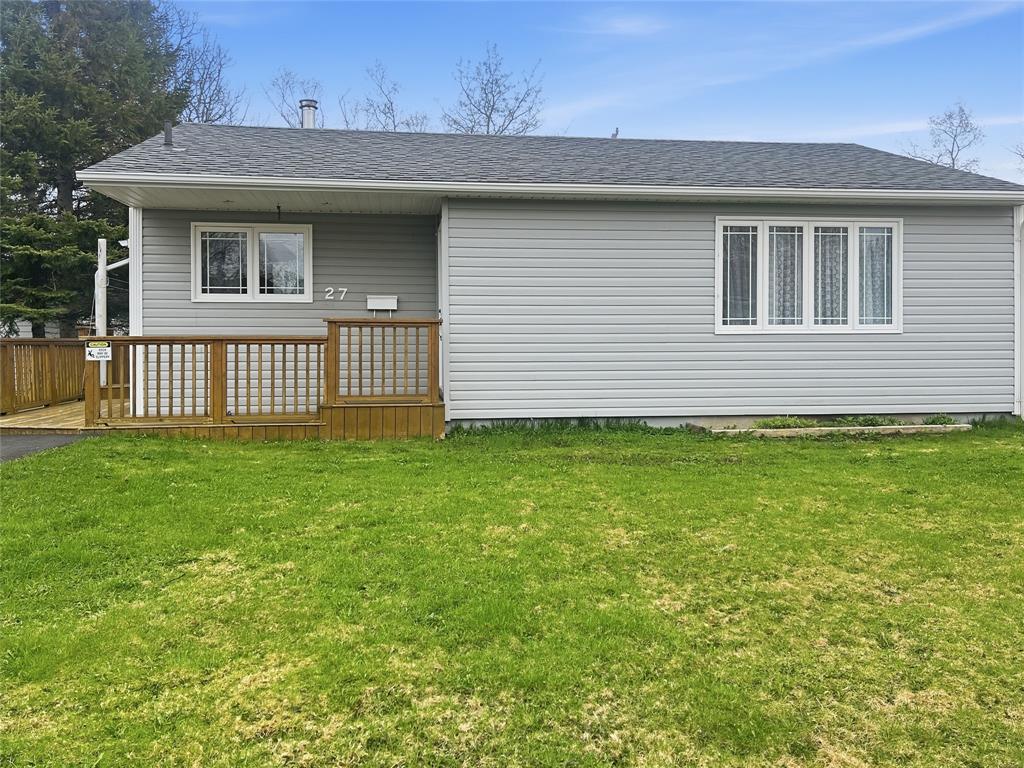 27 Brochen Street, Gander, NL — photo 1