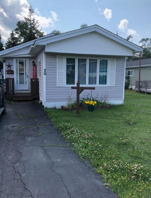 20 Gray Avenue, Gander, NL — photo 1
