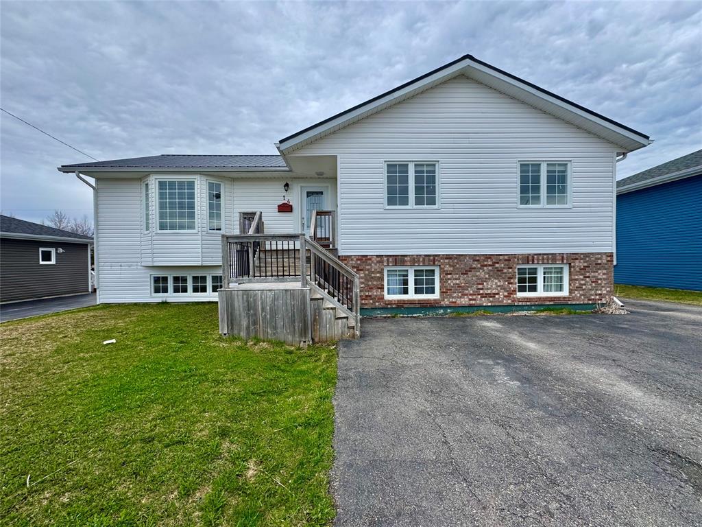 14 Wright Crescent, Gander, NL — photo 1
