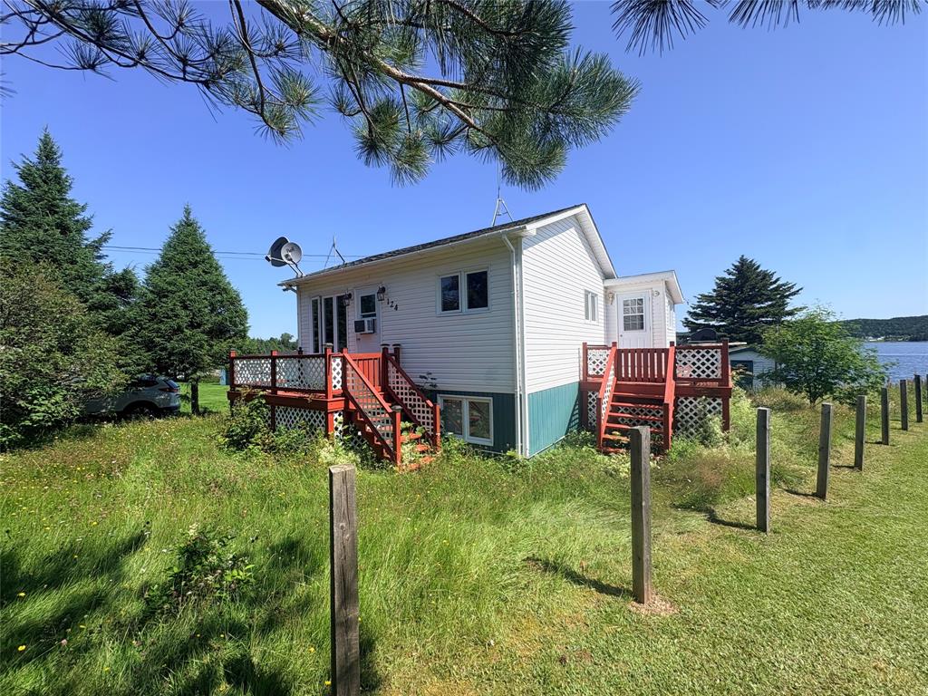 124 Main Street, Laurenceton, NL