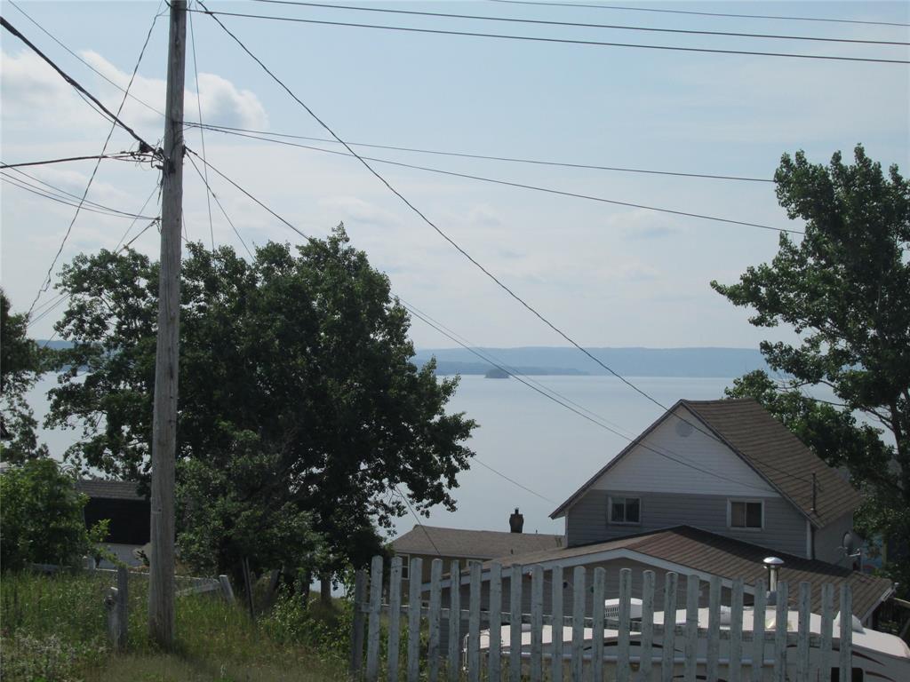 6 Watermans Lane, Botwood, NL