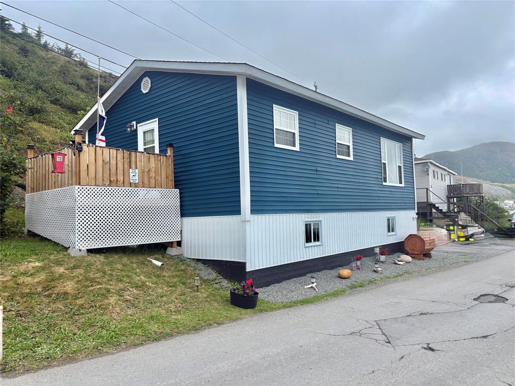 77 Main  North Road, Harbour Breton, NL