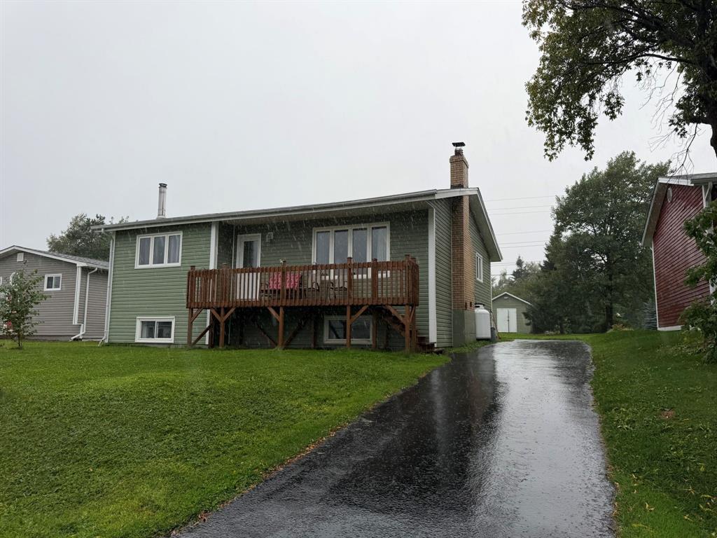 31 Brook Street, Glenwood, NL
