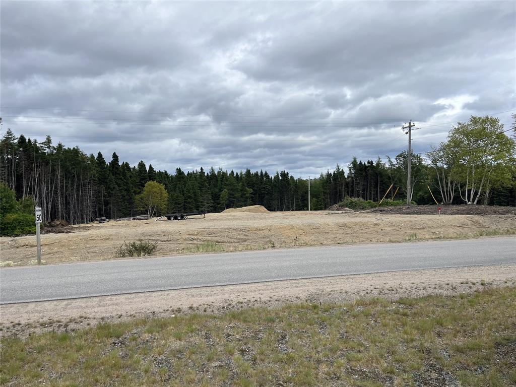 10 Northside Road, Eastport, NL