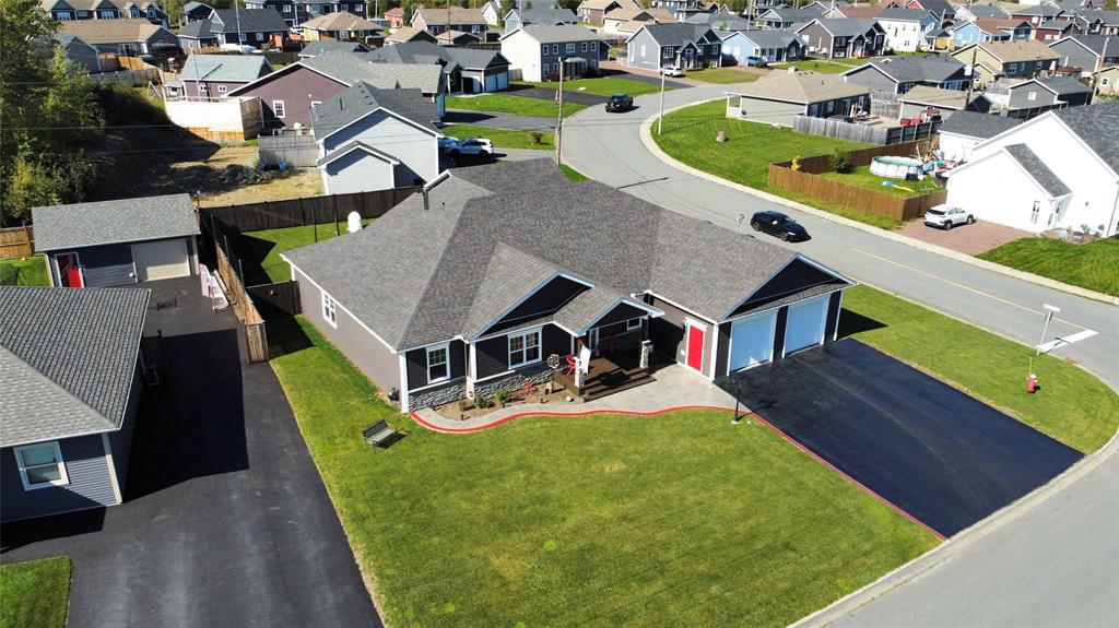 8 Ivanys Road, Grand Falls-Windsor, NL