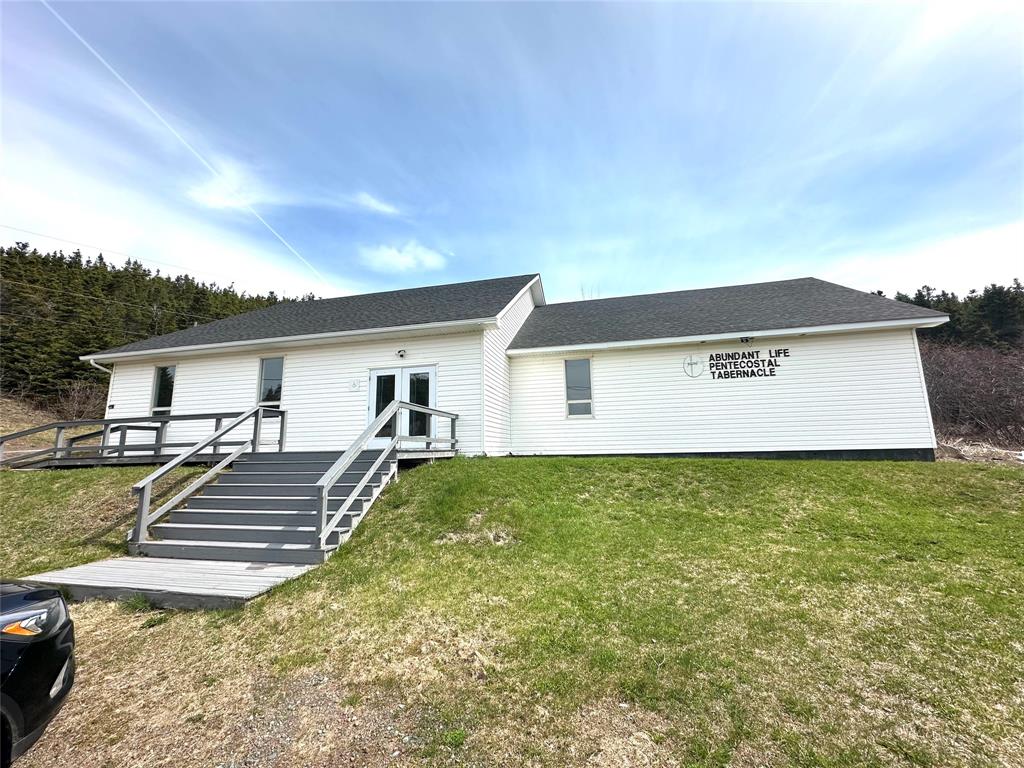 243 Main Street, Leading Tickles, NL