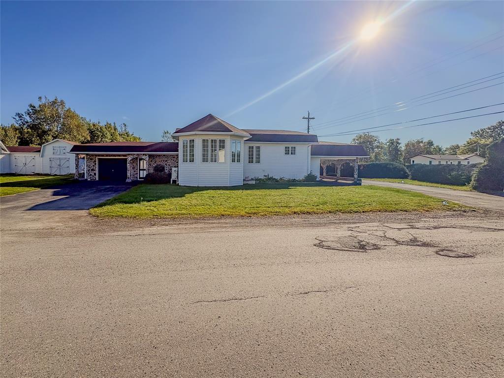 2 Millers Avenue, Roberts Arm, NL